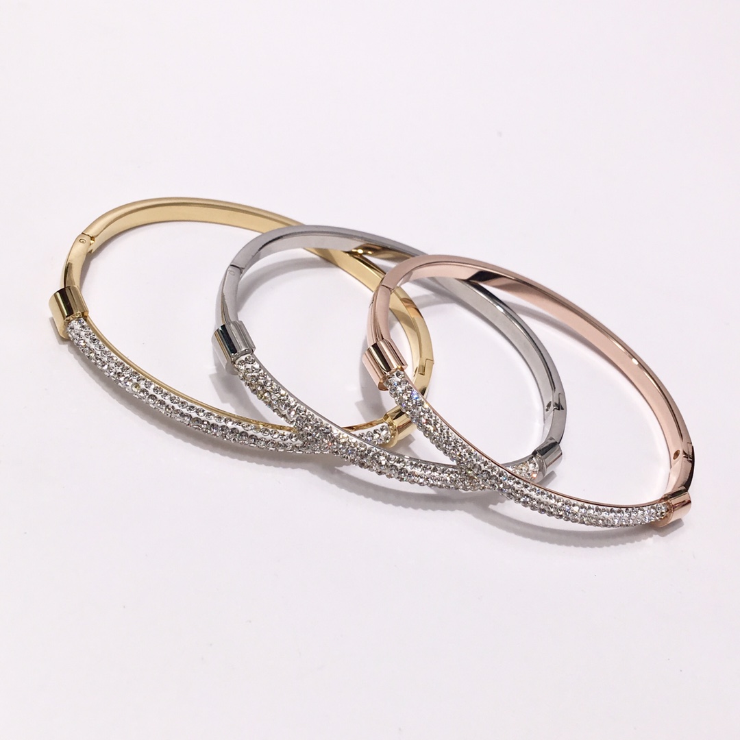 

Wholesale-ztung SKB7 new arrival Stainless steel Europe and America classic bracelet have different colors choose free shipping