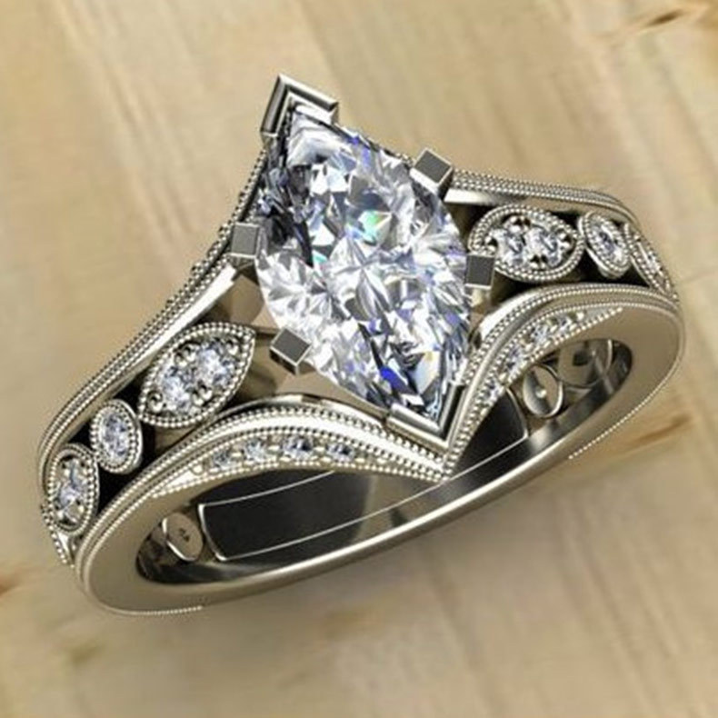 

S984 Hot Fashion Jewelry Hollow Out Ring Horse Eye Zircon Ring