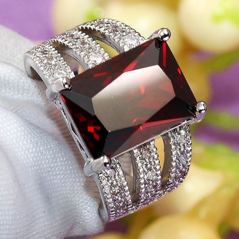

Cluster Rings Cross-border Amazon Explosion Ring European And American Ladies Zircon Creative Jewelry Hollow Fashion