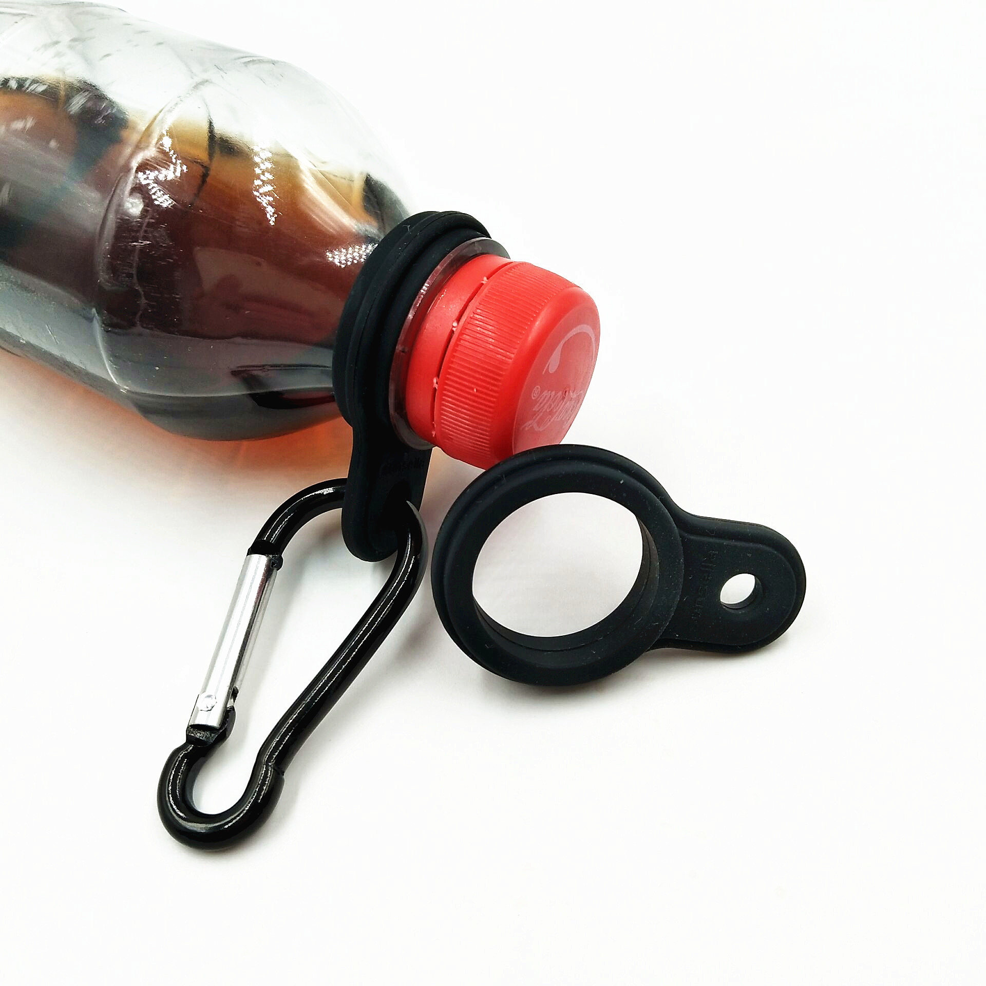 

Water Bottle Holder With Hang Buckle Carabiner Clip Key Ring Fit Cola Bottle Shaped For Daily Or Outdoor Use Silicone Carrier XD22054