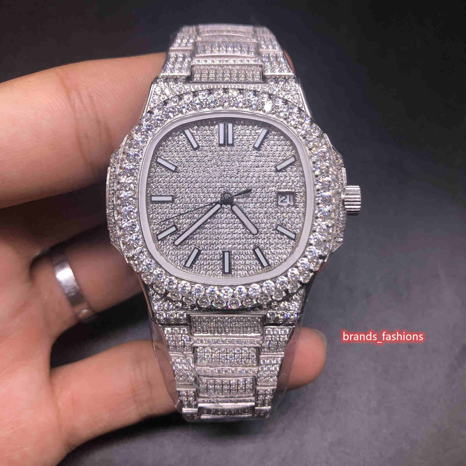 

Popular Men's Iced Diamonds Watches Big Diamond Bezel Watch Silver Diamond Face Full Diamond Strap Automatic Mechanical Wristwatch