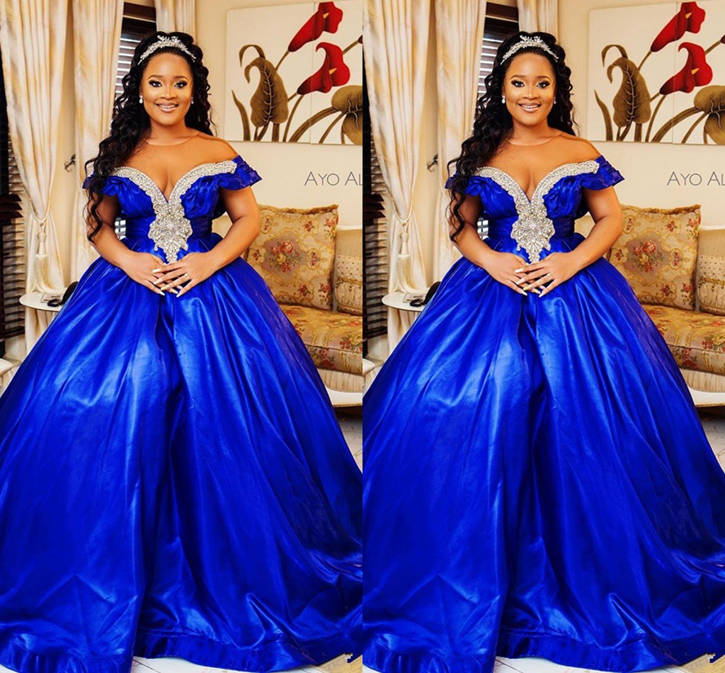 

Sparkly Royal Blue Ball Gown Quinceanera Prom dresses 2022 Off the shoulder Satin with sleeves Ruched Evening Formal pageant Sweet 16 Dress, Black