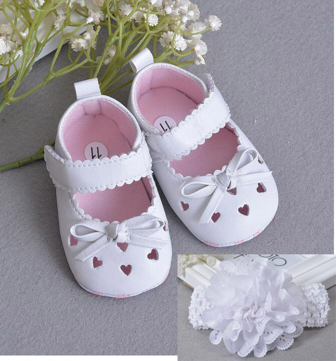 GIRLS CHRISTENING SHOES-HAIRBAND 2 PIECE SET-WHITE LACE DIAMANTE-SILVER CROSS