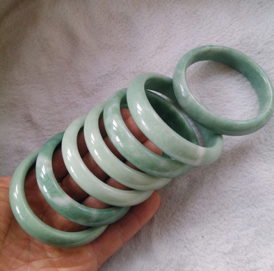 

Natural Burmese Jadeite 54-64mm Light Green Bracelet Elegant Princess Jewelry Send Mom to Girlfriend