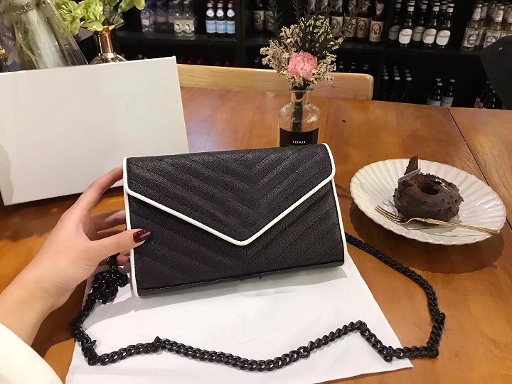 Livraison gratuite nouvelle arrivée femmes en cuir sacs à bandoulière sac à bandoulière vendange femme de bourse bourse 22cm vente chaude