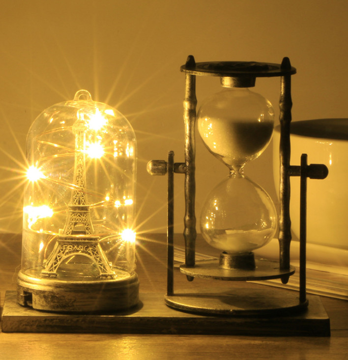 

Retro Metal Sandglass Timer 30 Minute Sand Hourglass Valentine Gift Crafts Home Office School Decorative Light emitting iron tow