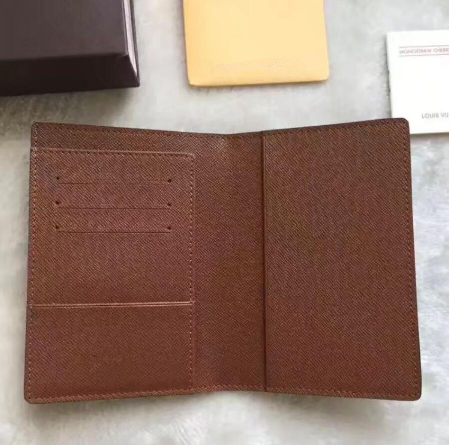

Women leather passport cover credit card holder men business travel passport holder wallet covers for passports carteira masculina with box, White plaid