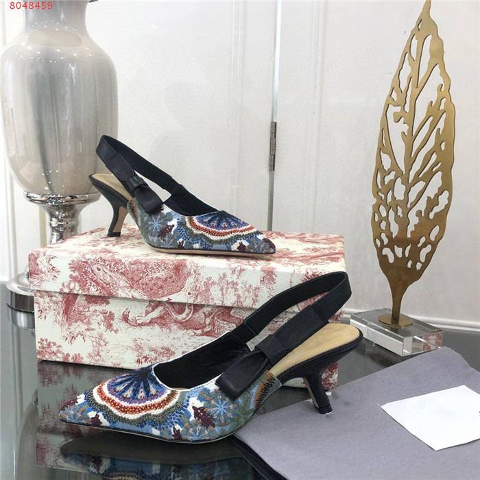 trendy low heel shoes