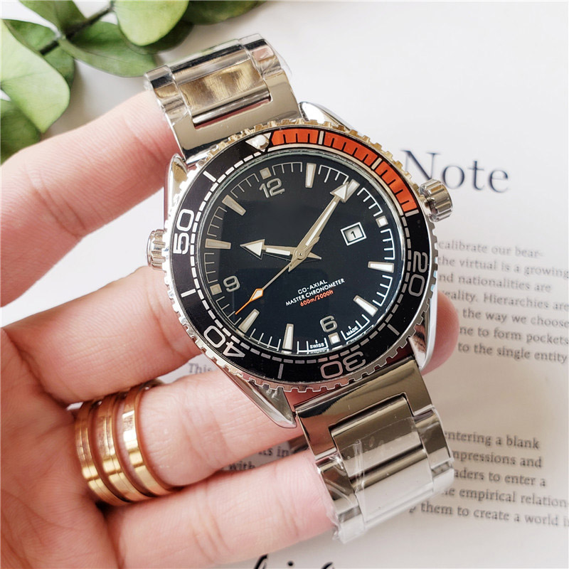 

Swiss Brand Diver Mens Watches Stainless Steel Strap Quartz Movement Watch Designer Rotate Bezel Master High Quality Waterproof Watches