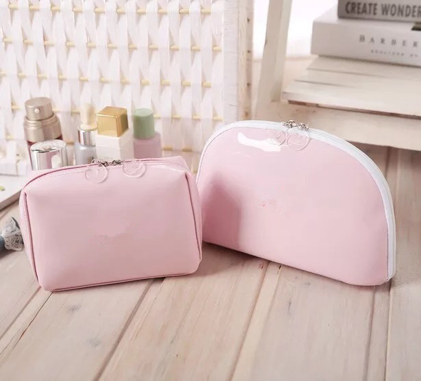 VIP Gift Fashion Pink Makeup Bag a Set Famous Pattern Beauty Cosmetic ...