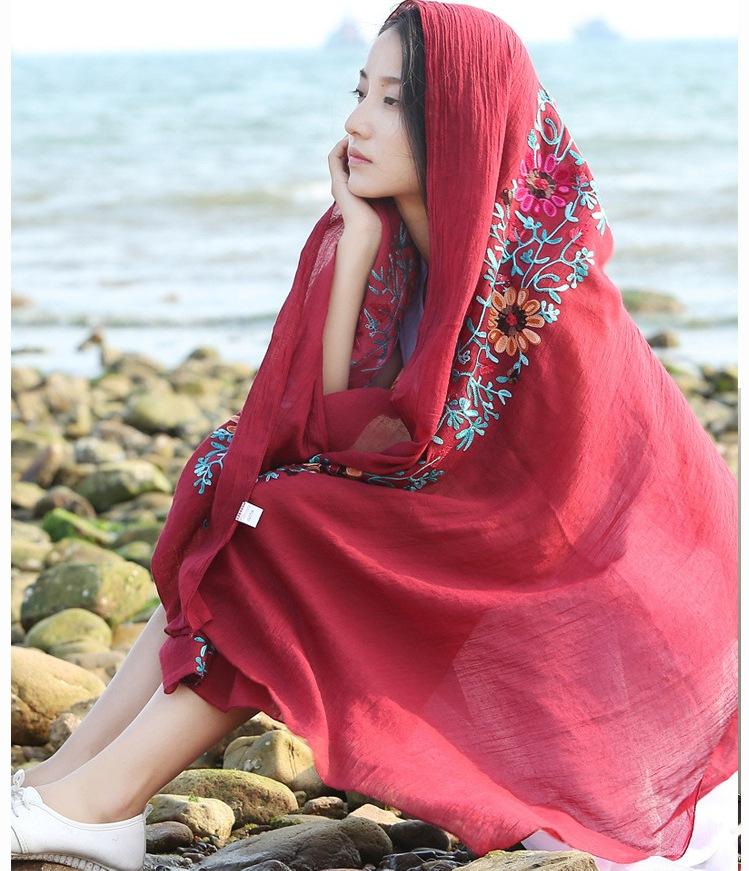 

Sunscreen Oversized hot scarf silk Scarves embroidery use print shawl Female 2018 Hot Resort Scarves Fashion Women Chiffon Soft Beach Towels