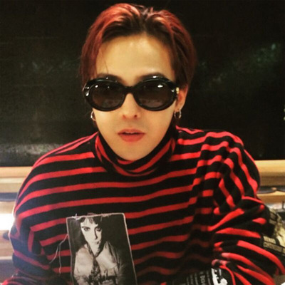 

Fashion- RAF SIMONS G-Dragon Hip Hop Striped Hoodies Street Brand Man Fashion New GUN Style Hoodie Turtleneck Winter Swearshirts, Black