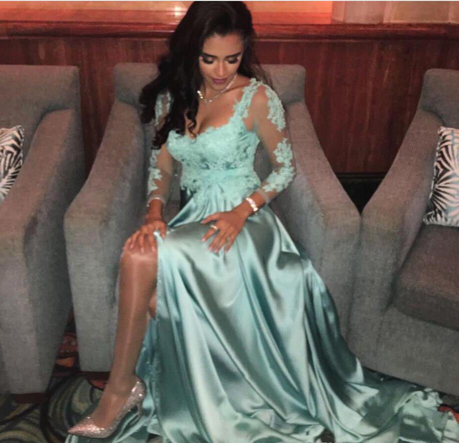 

Charming A Line Saitn Lace Appliques scoop See Though 3/4 Sleeve High side Splits Prom Dresses Black Girls Party Gown Evening Dress 2020, Lilac