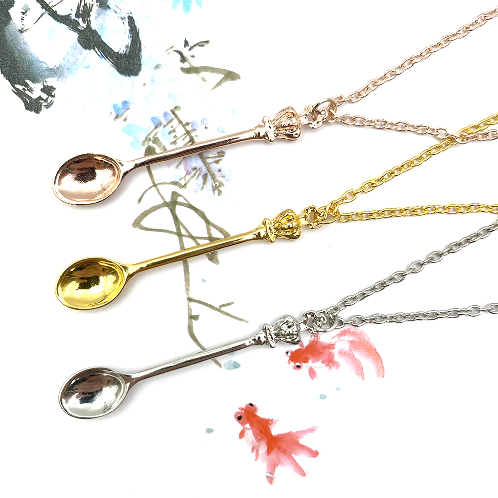 

Wholesale Snuff Snorter Sniffer Powder Spoon Mini Tea Wax Oil Scoop Fashion Vintage Style Alice Wonderland Crown Metal Pendant Necklace