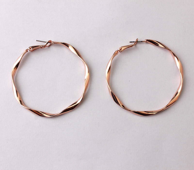 

Fashion-New Large Twist Brass Circle Hoop Earrings Christmas Gifts for Girls and Ladies Big Twisted Round Hoops Boutique Jewelry 50MM