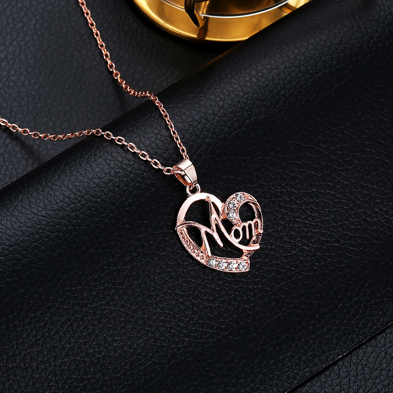 

Love Mom Gift Mama Necklace Silver Plated Jewelry Gift For Mother MUM Letters Hollow Heart Pendant Necklace Wholesale