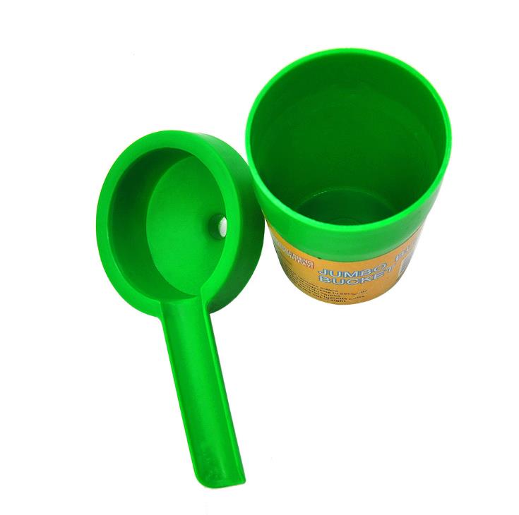 

New Plastic Ashtray creative vehicle ashtray Plastic Ashtray personalized penholder