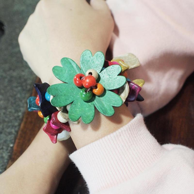 

MANILAI Multicolor Big Flower Coconut Shell Bracelets For Women Handmade Wood Beads Bracelet Bangle Boho Jewelry