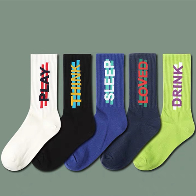 

Fashion Men & Women 's Socks Popular Letter Print Cotton Top Breatheable Casual Hip Hop Basketball Trend Middle Tube Sports Socks 5-Color, Black