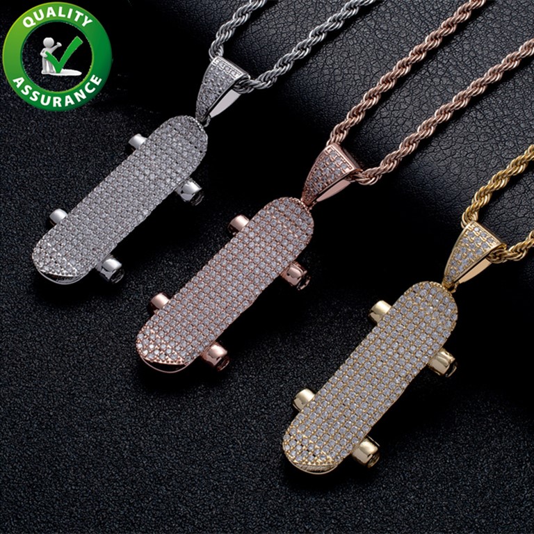 

Luxury Designer Jewelry Mens Necklace Hip Hop Iced Out Pendant Bing Diamond Skateboard Pendants with Stainless Steel Rope Chain Rapper Charm