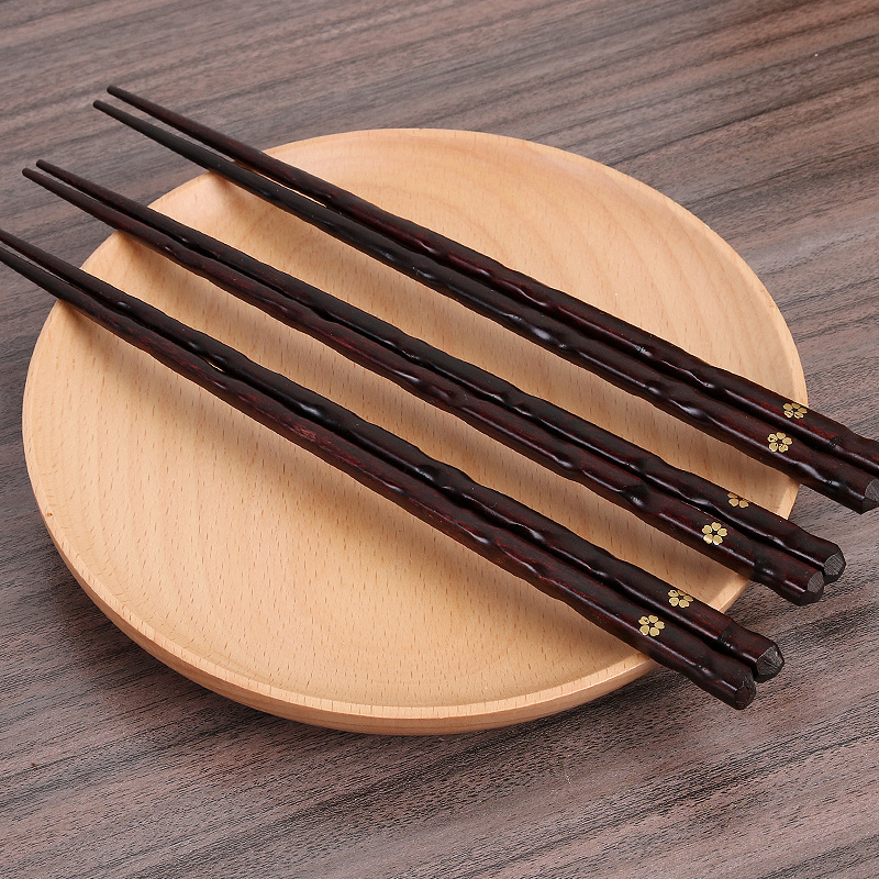 

Japanese Style Blossoms Wood Chopsticks 100% Nauture Red Wood Chinese Chopsticks Wooden Tableware Sushi