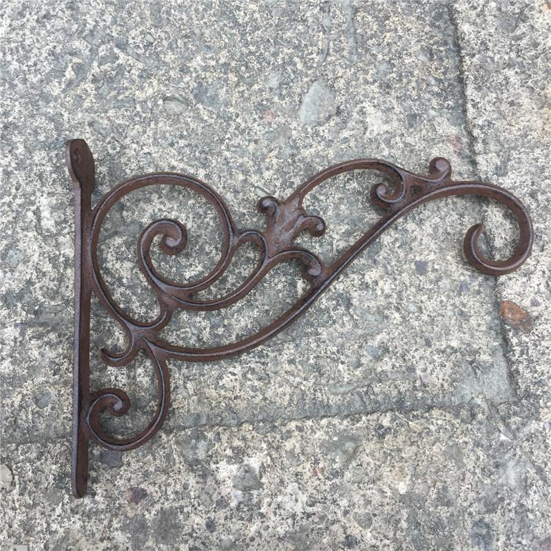 

4 Pieces Decorative Wall Hook Wrought Iron Bracket Garden Decorations Used for Hanging Plants Lantern Birdcage Flower Hangers Holder Vintage