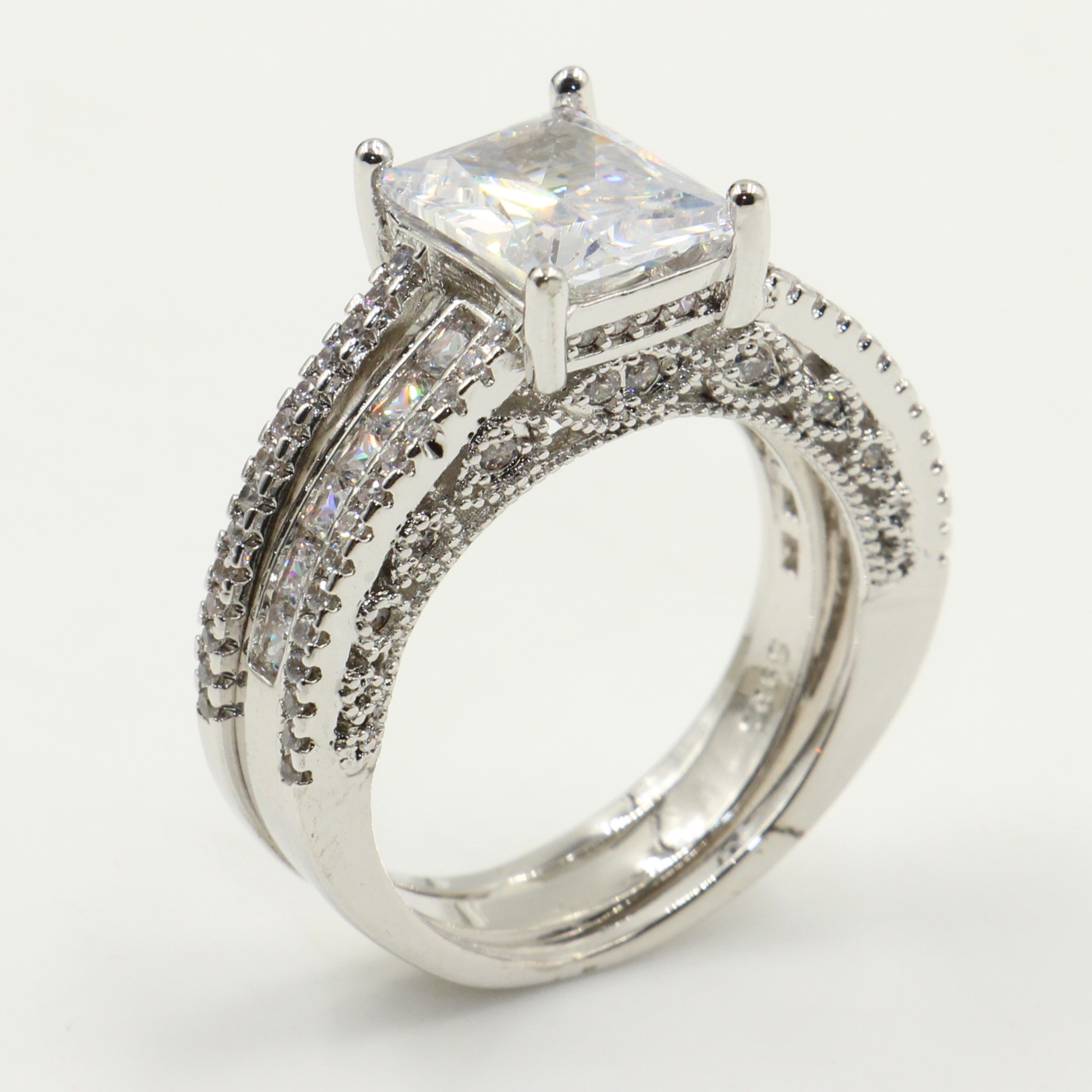 

Cool Victoria Wieck Luxury Jewelry 925 Sterling Silver Couple Ring Princess Cut White Topaz CZ Diamond Women Wedding Birdal Ring Set Gift