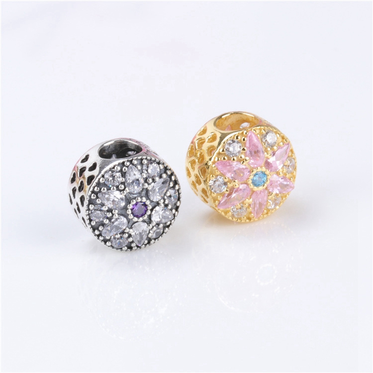 

Gorgeous Glamour Flower Bead Luxury Designer 925 Sterling Silver Plated 18K Gold Suitable for Pandora CZ Diamond DIY Bracelet Beaded Box Set
