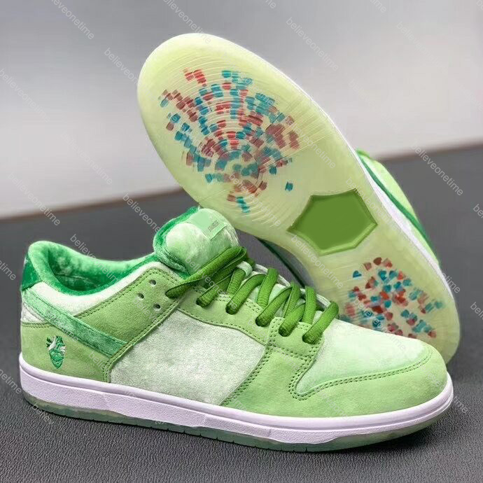 2020 Dunk Low Pro SB Strangelove Vert Bleu Rose Varsity Royale d'Orange Blaze Hommes Femmes Chaussures Designer Basketball Baskets Sneakers