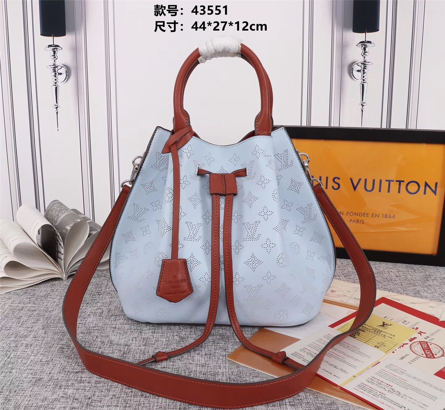 accessorize bucket bag
