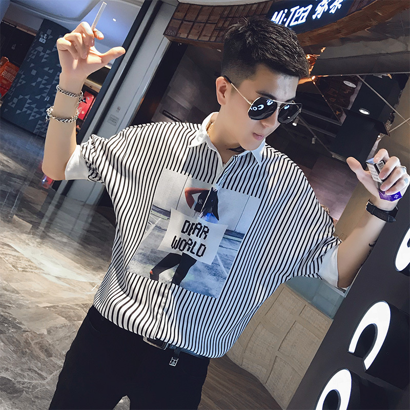 2019 Spring And Summer New Korean Version Of The Sven Men's Vertical Stripes Bat Sleeves Loose Head Couple Casual Shirt
