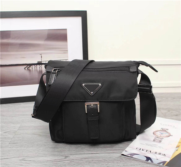 

Global free shipping classic luxury package Canvas leather cowhide men's shoulder bag best quality handbag 8994 size 23cm 22cm 15cm, Black