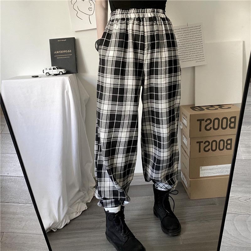 oversized plaid pants