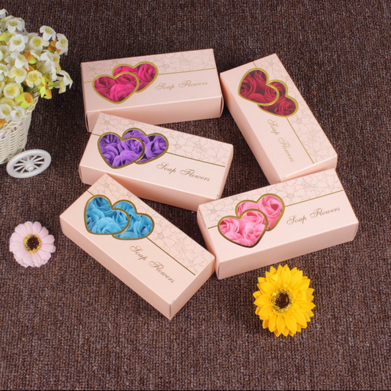 

Heart Box with Rose Bath Body Flower Floral Soap Scented Rose Flower Essential Wedding Valentine'S Day Gift Holding flowers