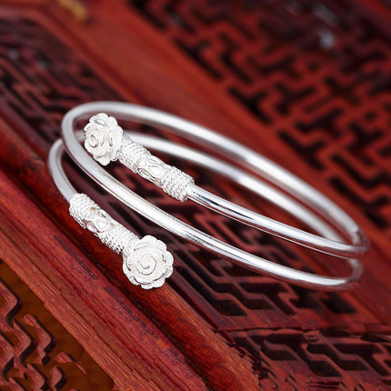 

Romantic Cherry Blossom Bracelet Fashion Silver Opening Adjustable Bracelet Stereo Rose Bracelet Wholesale