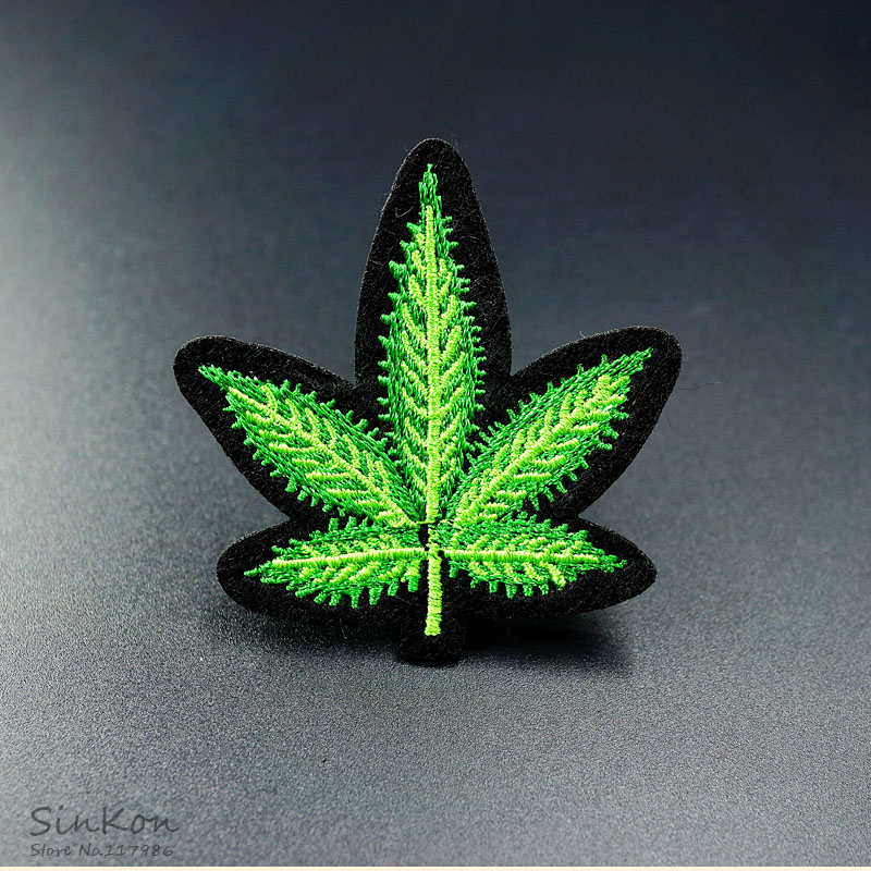

Leaf (Size:5.6x5.5cm) DIY Patch Cloth Badges Embroidered Applique Sewing Clothes Stickers Garment Apparel Accessories