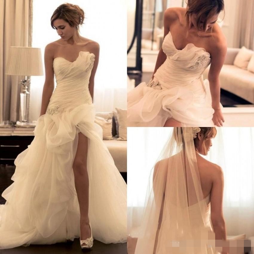 

2020 Vintage A Line Wedding Dresses Sexy Front Side Slit Ruffles Sweep Train Tulle Sweetheart Crystal Beaded Wedding Gown Custom Made, Daffodil