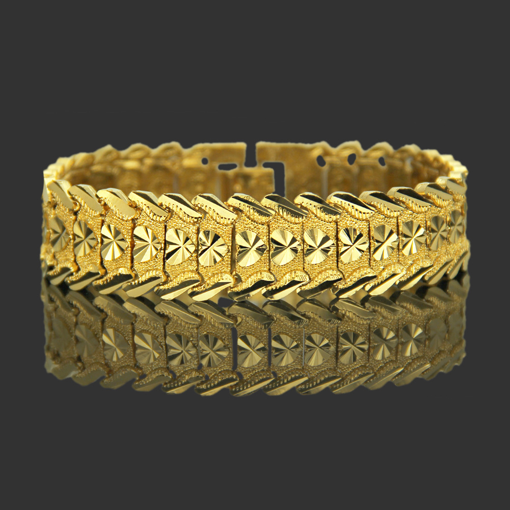 Personality domineering motorcycle male hiphop bracelet Europe and the United States hip hop fashion golden thick bracelet-image-505813857