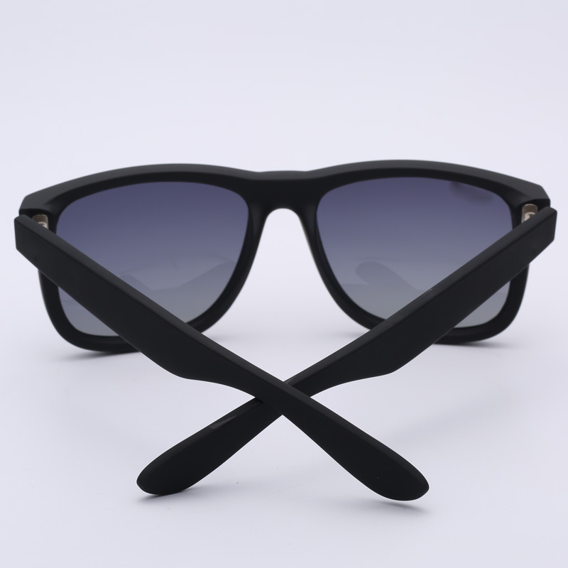 

Wholesale-Top quality sunglasses justin model for man woman polarized UV400 lenses with original boxes, packages, accessories, everything!