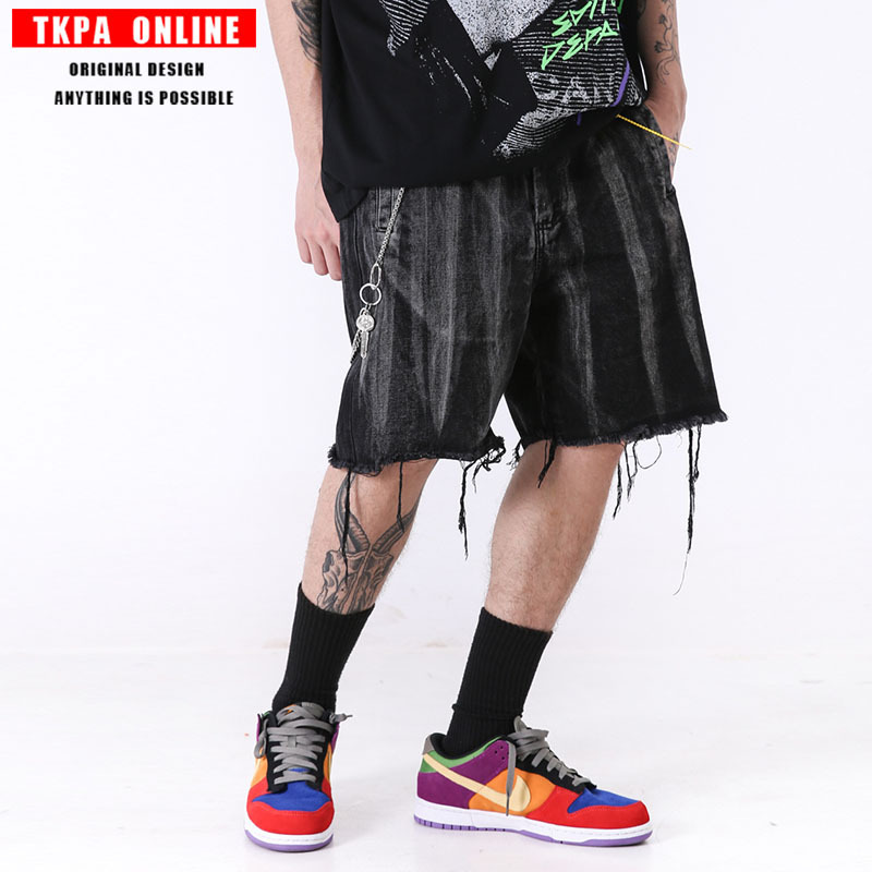 

in Europe and the high street street skateboarding washed do old burrs must be loose denim shorts popular logo male cat, Black