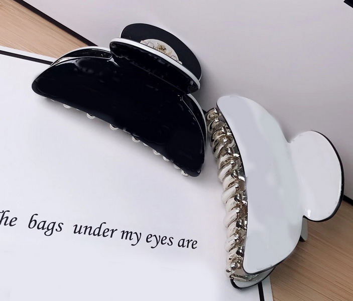 

7X3.5CM Acrylic black and white letter hair grip hair claw clamp hairpiece headgear fashion ornaments counter gift 4pcs/lot, Slivery;golden