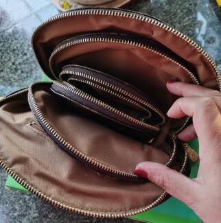 

2019 hot cases New Women PU Leather 4 SETS COSMETIC POUCH MAKEUP BAGS WALLET CASE PURSE Purse Bag Handbag wallets Cosmetic bags, White