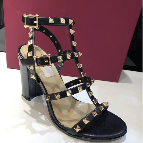 

New style riveted sexy sandals, new style, 2019, 8-color thick-heeled sandal lace box, one mixed-batch size; 34-41, Red