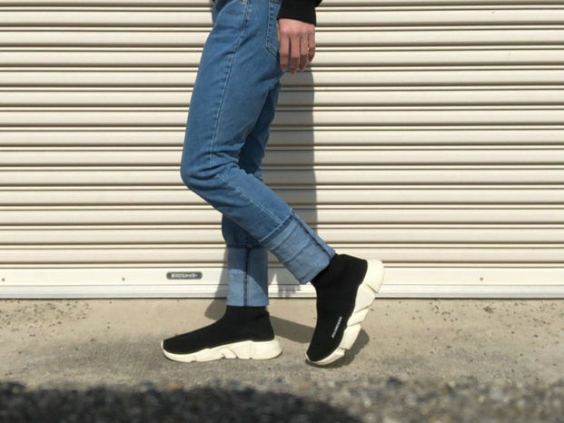 

109$ version high quality true to size wears very comfortable