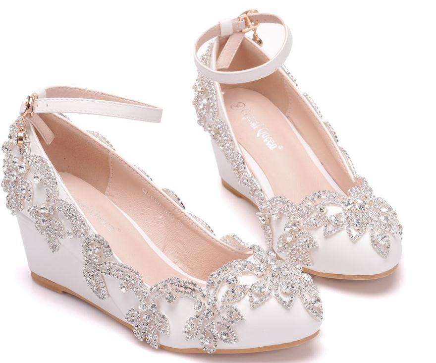 

2019 Women's shoes in Spring and Autumn with New style Slope heel round head water drill@KL332, White