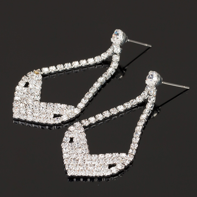 

Exaggeration Alloy Zirconium Shi Erhuan Eardrop Woman Personality Temperament Long Fund Earring Ornaments