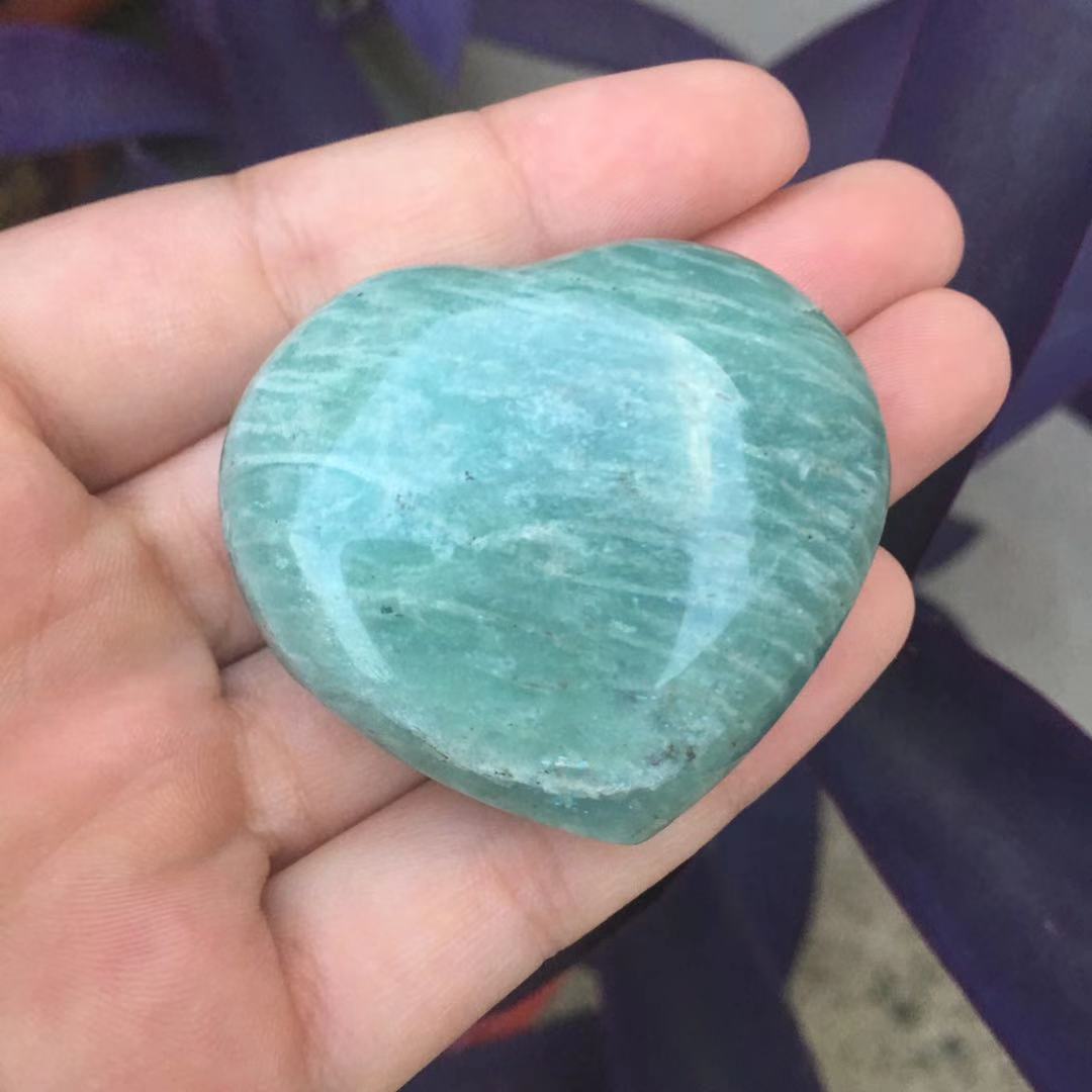 

Natural Amazonite Heart Madagascar Amazon stone Quartz Crystal Heart shaped Palm stone natural stones and minerals 1pc