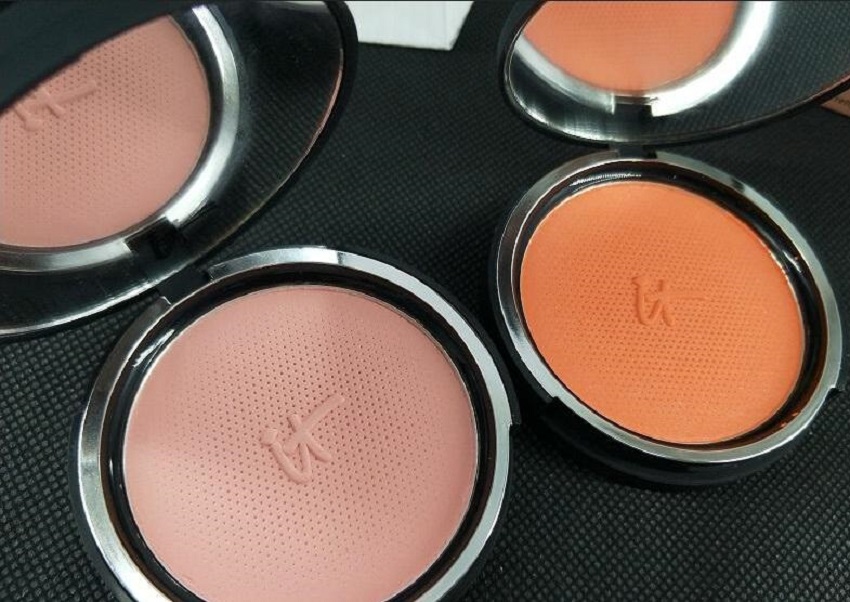 

2019 New Makeup BYE BYE Pores lowest price Hot sell makeup 2 colors Blush 6g with color name