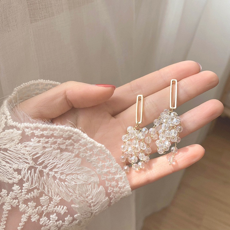 

2020 New Arrival Trendy Long Crystal Tassel Dangle Earrings for Women Elegant Korean Drop Earings Pendant Metal Jewelry brincos