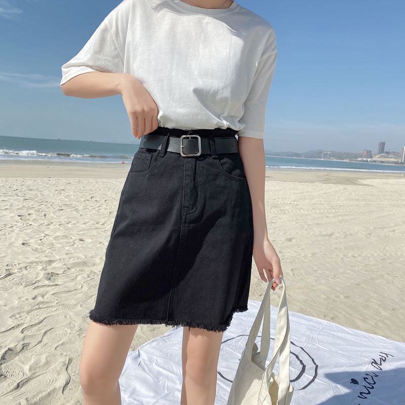 black denim skirt outfit plus size